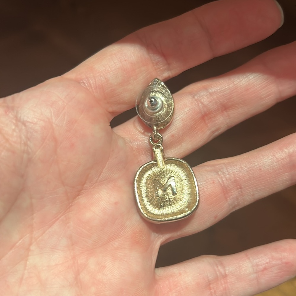 Costume jewelry from a tv series wardrobe - Picture 5 of 5